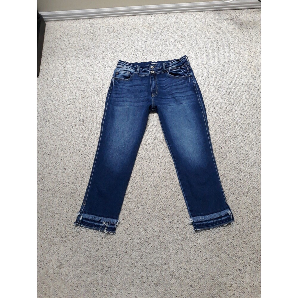 31x25 KanCan high-rise crop dark wash straight leg split double raw hem